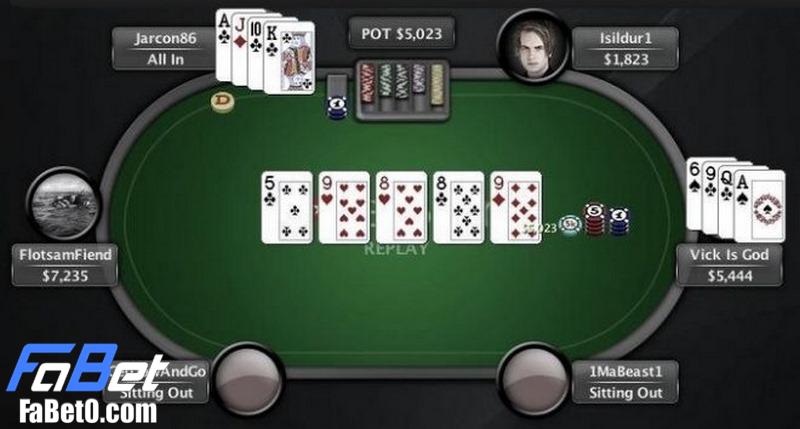 Poker Omaha có luật chơi không quá phức tạp nên rất được yêu thích
